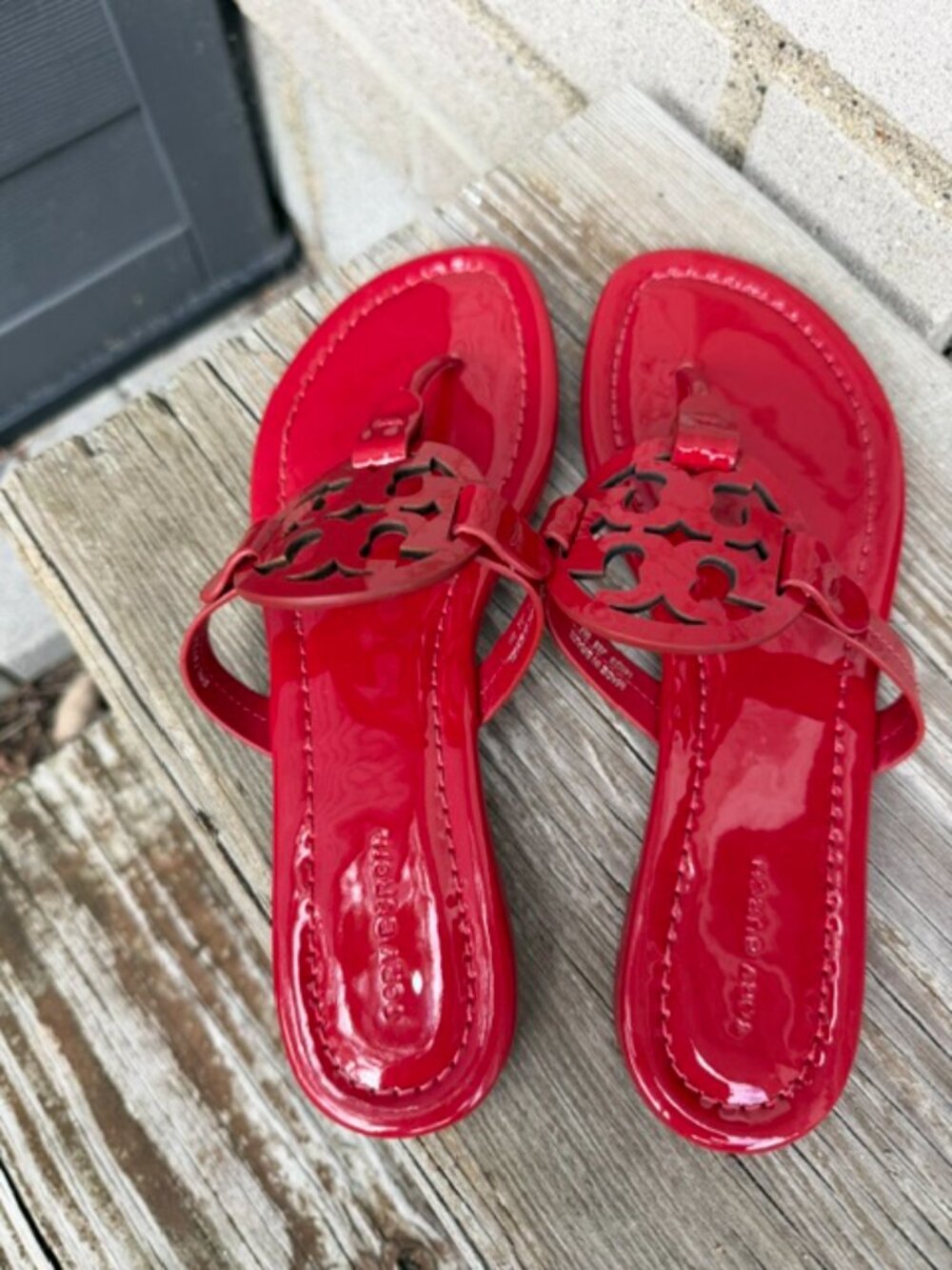 Tory Burch Designer Miller Red Patent Leather Sandals Flip Flop Thong 8 - Picture 5 of 8